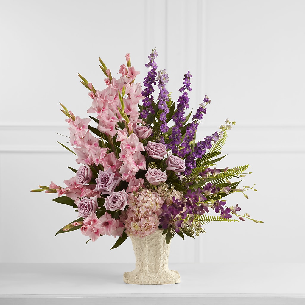 Flowing Garden Arrangement – Happy Events By Euna, Metuchen NJ