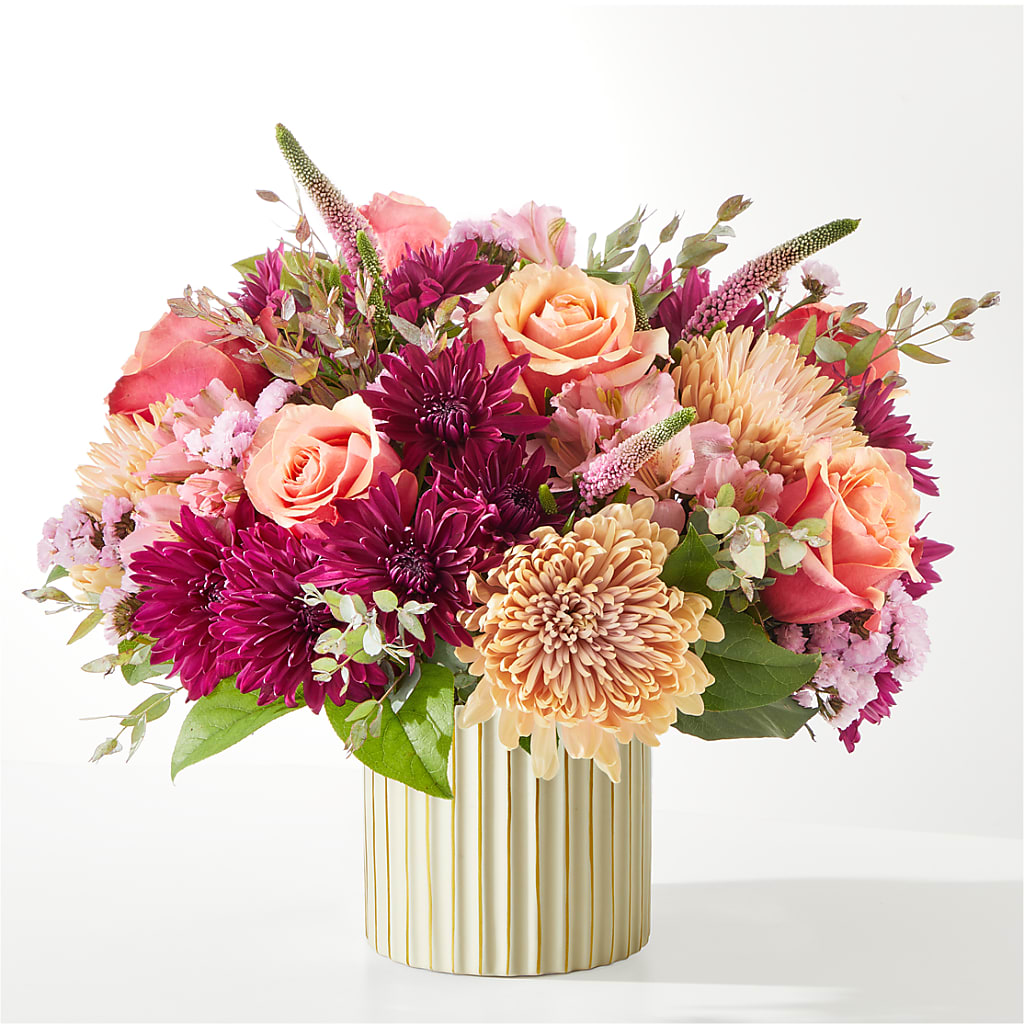 Berry Cobbler Bouquet with Ivory Vase –  Happy Events By Euna, Metuchen NJ