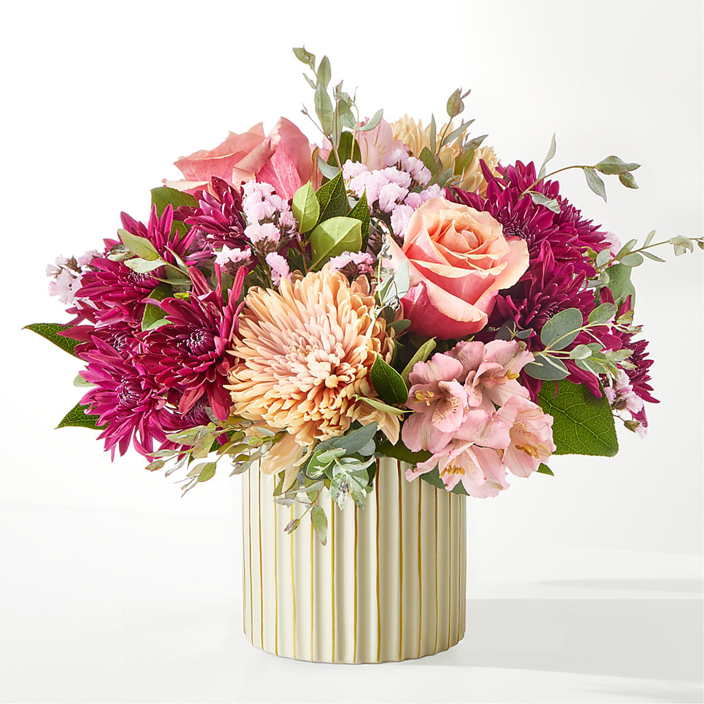 Berry Cobbler Bouquet with Ivory Vase –  Happy Events By Euna, Metuchen NJ